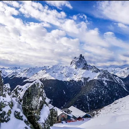 Vue Sur Montagnes Laruns
